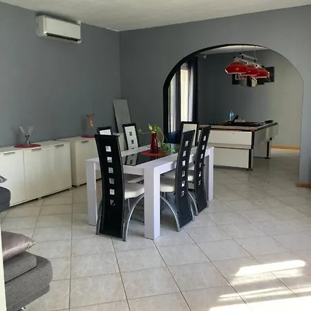 Magnifique Avec Piscine Holiday home *